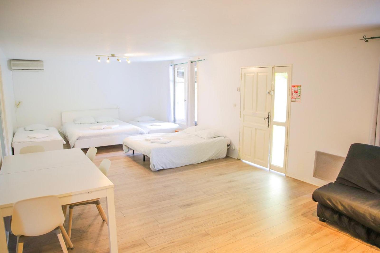 Les Cabanes Parisiennes - Chalets 1H30 From Paris - 62P Sainte-Geneviève-des-Bois Exteriör bild