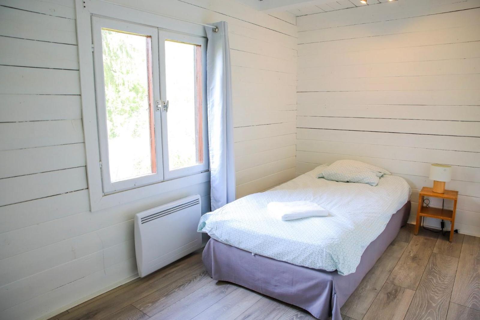 Les Cabanes Parisiennes - Chalets 1H30 From Paris - 62P Sainte-Geneviève-des-Bois Exteriör bild
